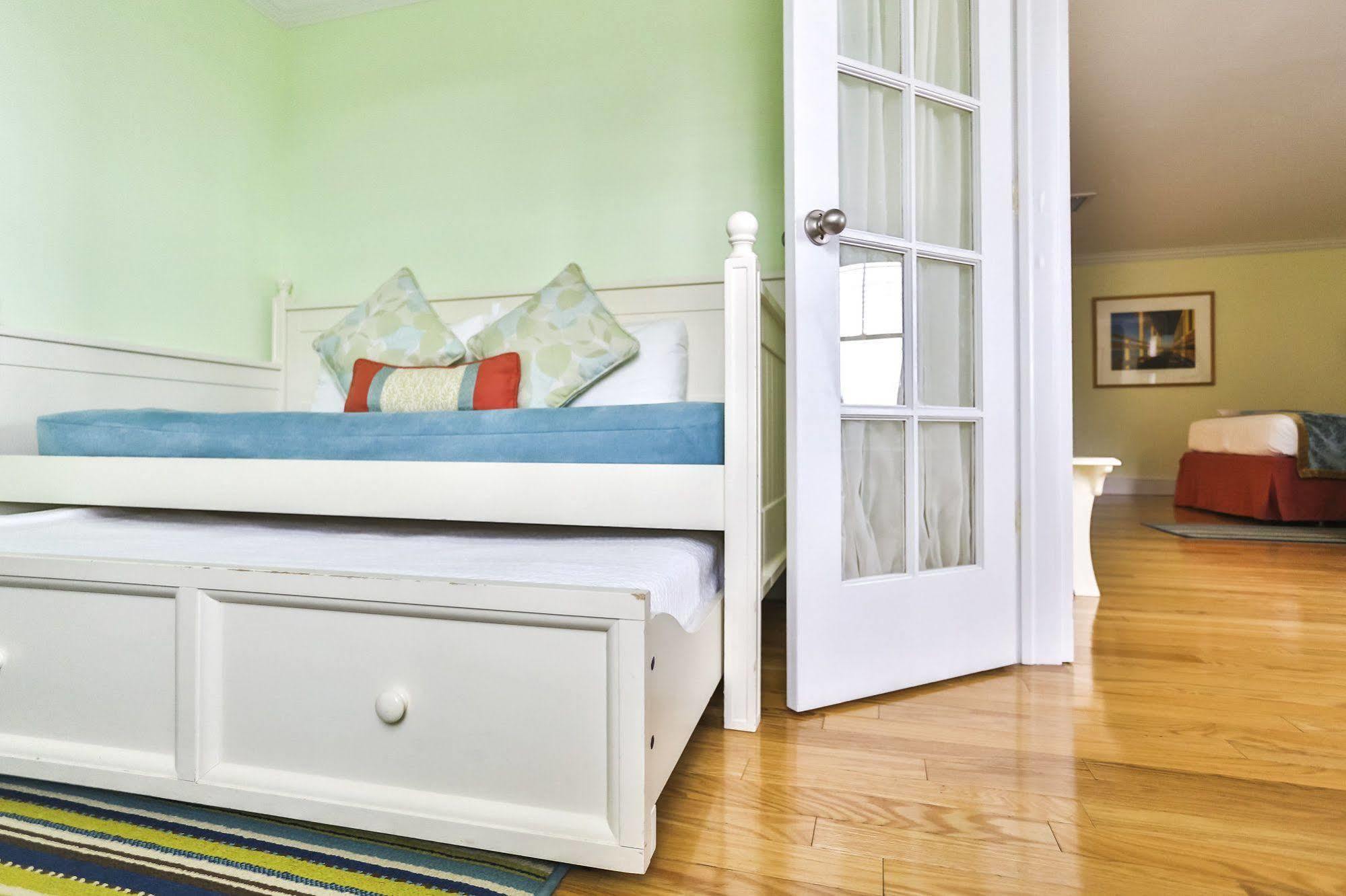 Mansion House Inn فينيارد هافن المظهر الخارجي الصورة